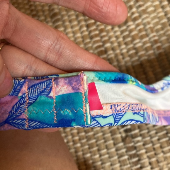 Victoria’s Secret size small extra padding push-up bikini swim suit top - Picture 8 of 9